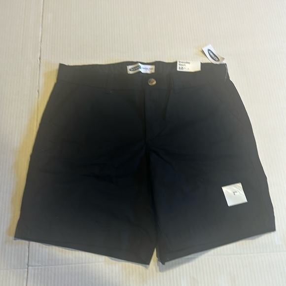 NWT Old Navy black everyday shorts mid rise zipper front pockets can be belted - Picture 1 of 11
